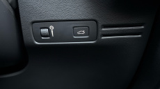 Volvo Xc40 2.0 B4P Inscription Pro 5dr Auto Petrol Estate